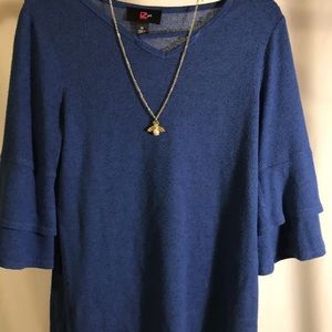 Cute girls dark blue blouse!